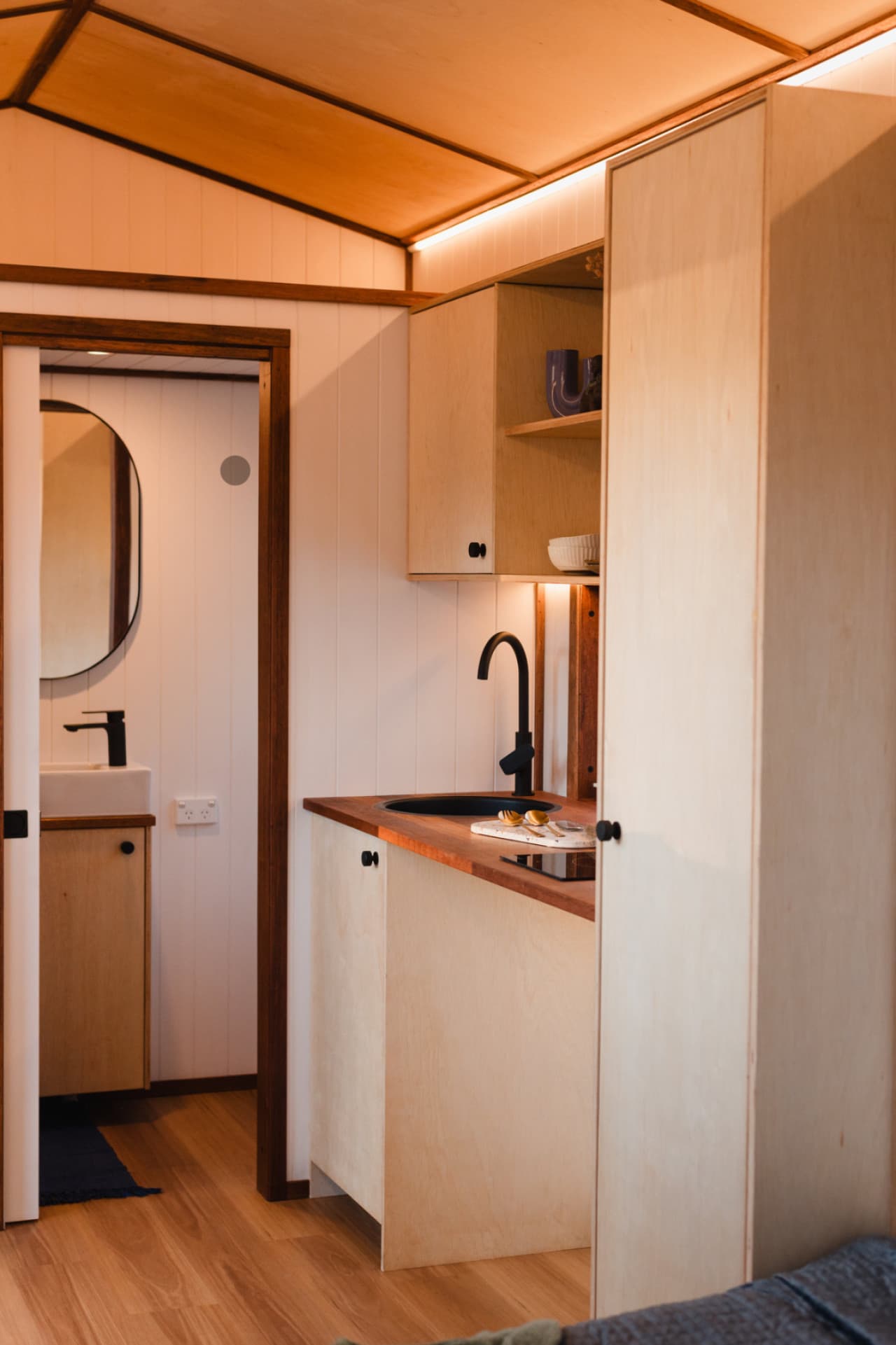 Hawthorne On The Park Tiny Home — photo 3
